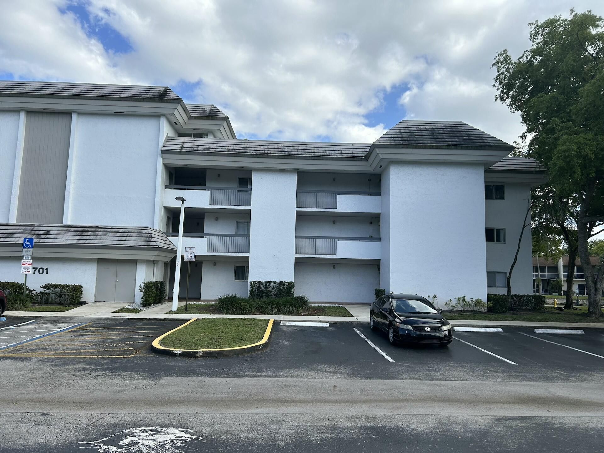 701 N Pine Island Road, Unit 304, Plantation, FL 33324 Photo