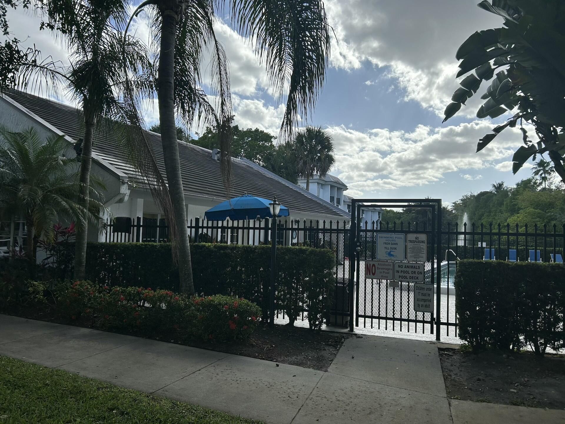 701 N Pine Island Road, Unit 304, Plantation, FL 33324 Photo