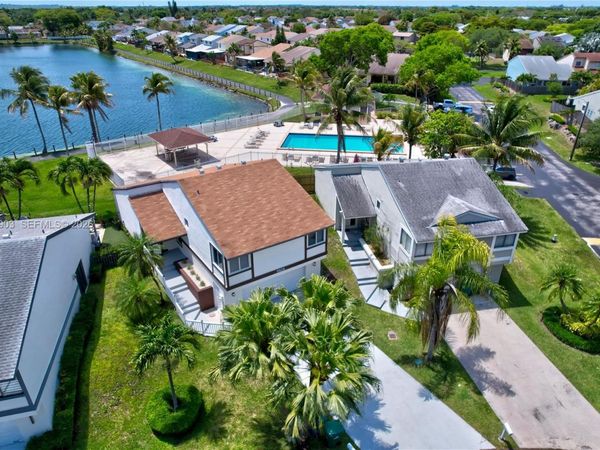 9928 SW 218th Ter, Cutler Bay, FL 33190