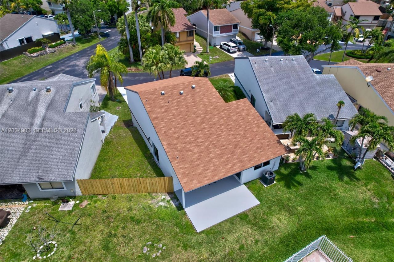 9928 SW 218th Ter, Cutler Bay, FL 33190 Photo