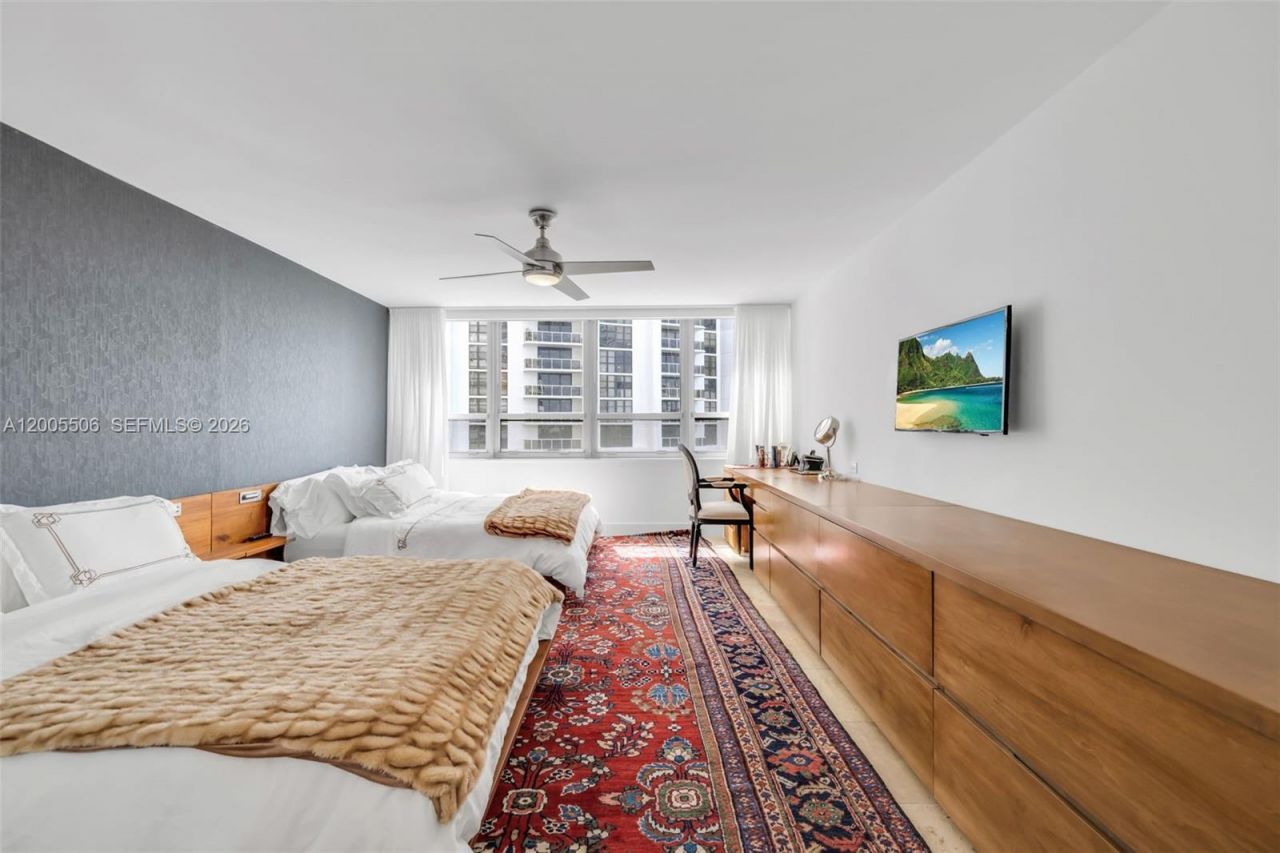 11 Island Ave , Unit 411, Miami Beach, FL 33139 Photo