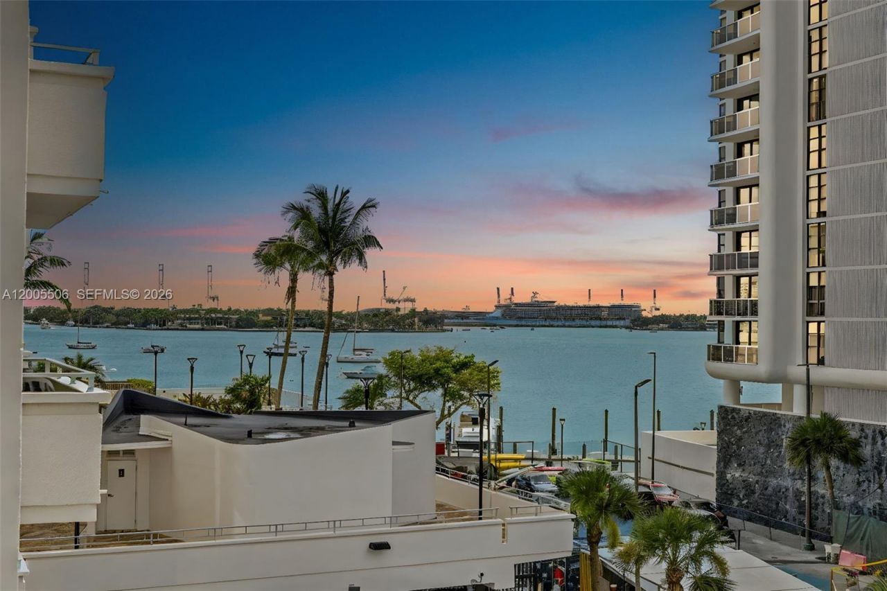11 Island Ave , Unit 411, Miami Beach, FL 33139 Photo