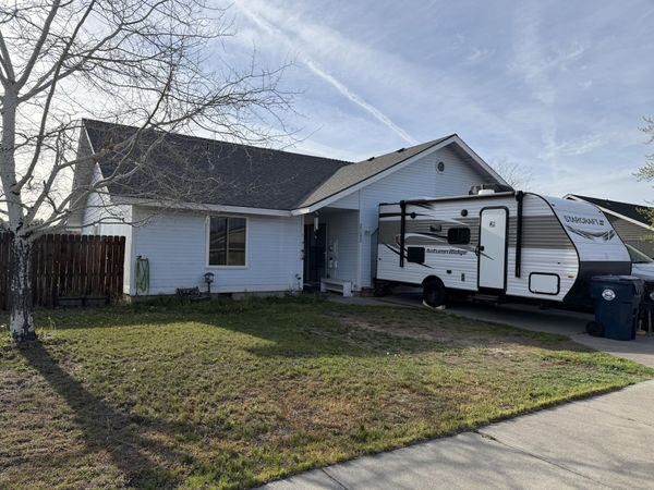 2741 SW 28th Street, Redmond, OR 97756