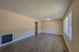 1045 Harborview Road photo 4