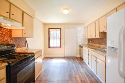 1045 Harborview Road photo 4