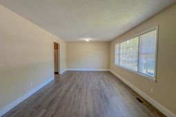 1045 Harborview Road photo 4