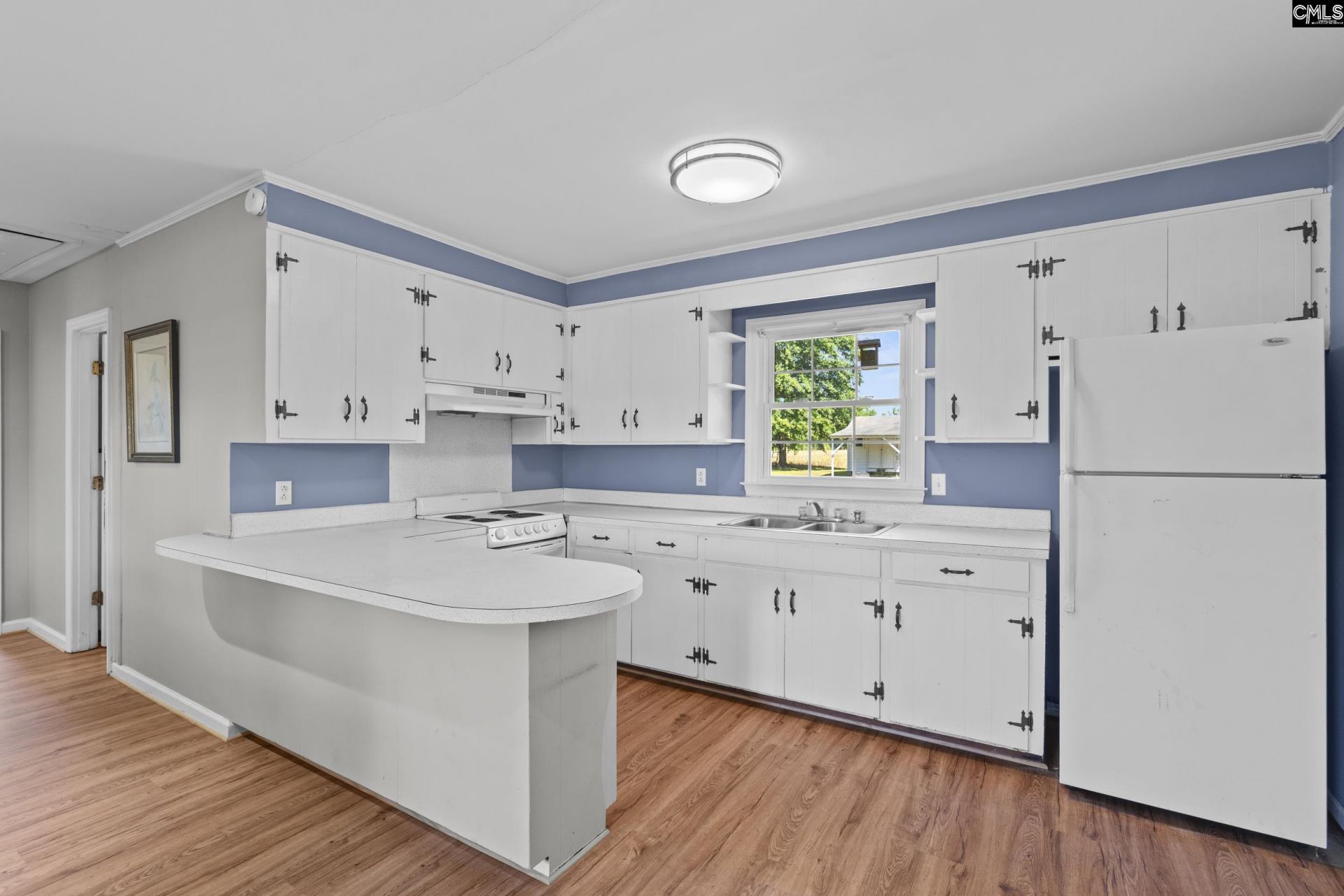 607 E Hampton  Photo 6