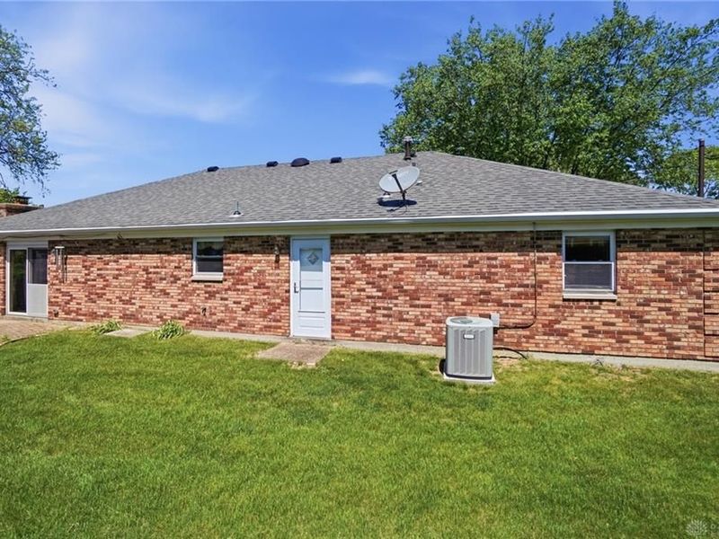 152 Lake Forest Drive, West Carrollton, OH 45449 Photo 46