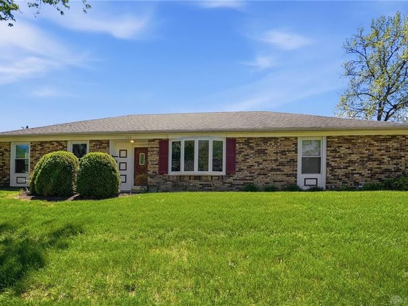 152 Lake Forest Drive, West Carrollton, OH 45449 Photo 7