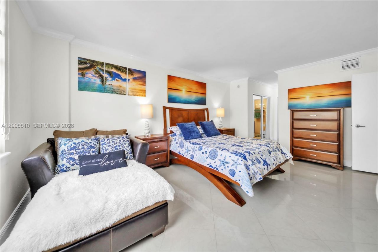 3725 S Ocean Dr , Unit 1220, Hollywood, FL 33019 Photo