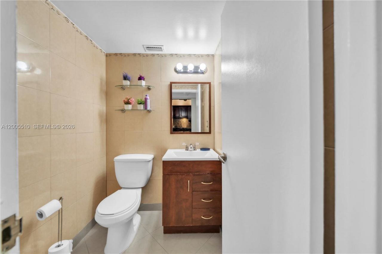 3725 S Ocean Dr , Unit 1220, Hollywood, FL 33019 Photo