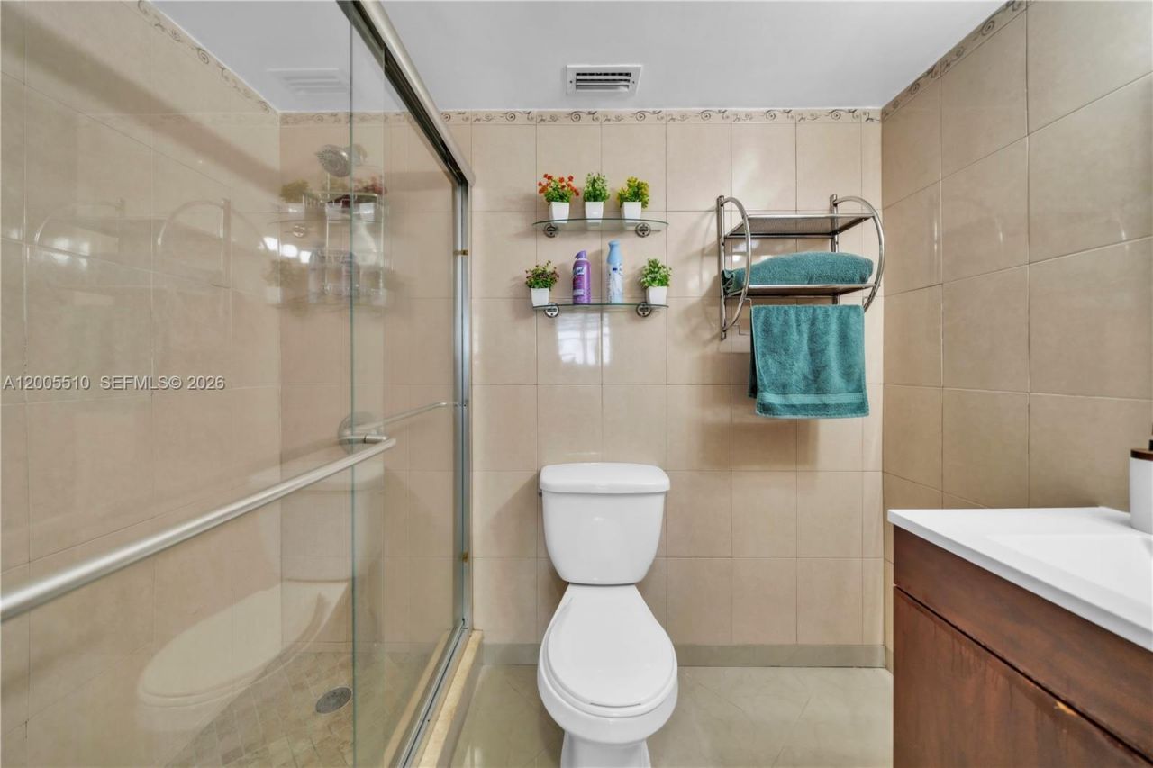 3725 S Ocean Dr , Unit 1220, Hollywood, FL 33019 Photo