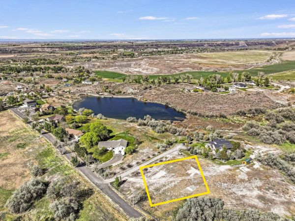 4486 Silver Creek Rd, Buhl, ID 83316