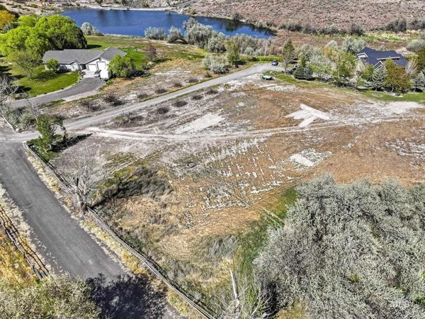 4486 Silver Creek Rd, Buhl, ID 83316