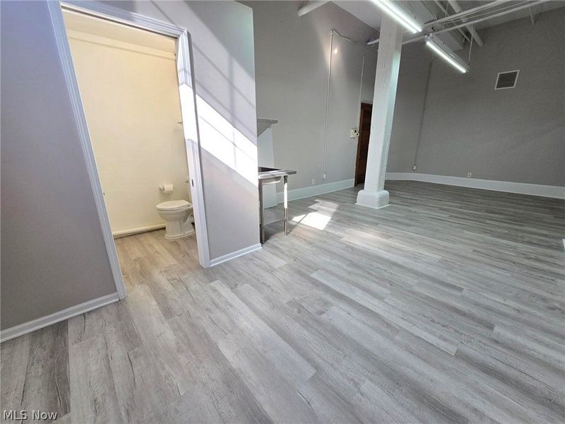 1667 E 40th Street, Cleveland, OH 44103 Photo 28