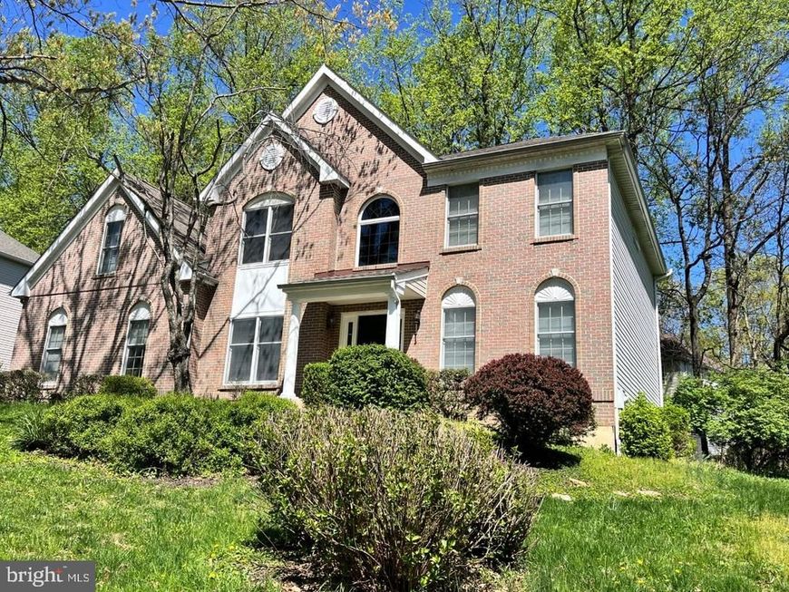 813 Tremont Drive, Downingtown, PA 19335 Main Photo