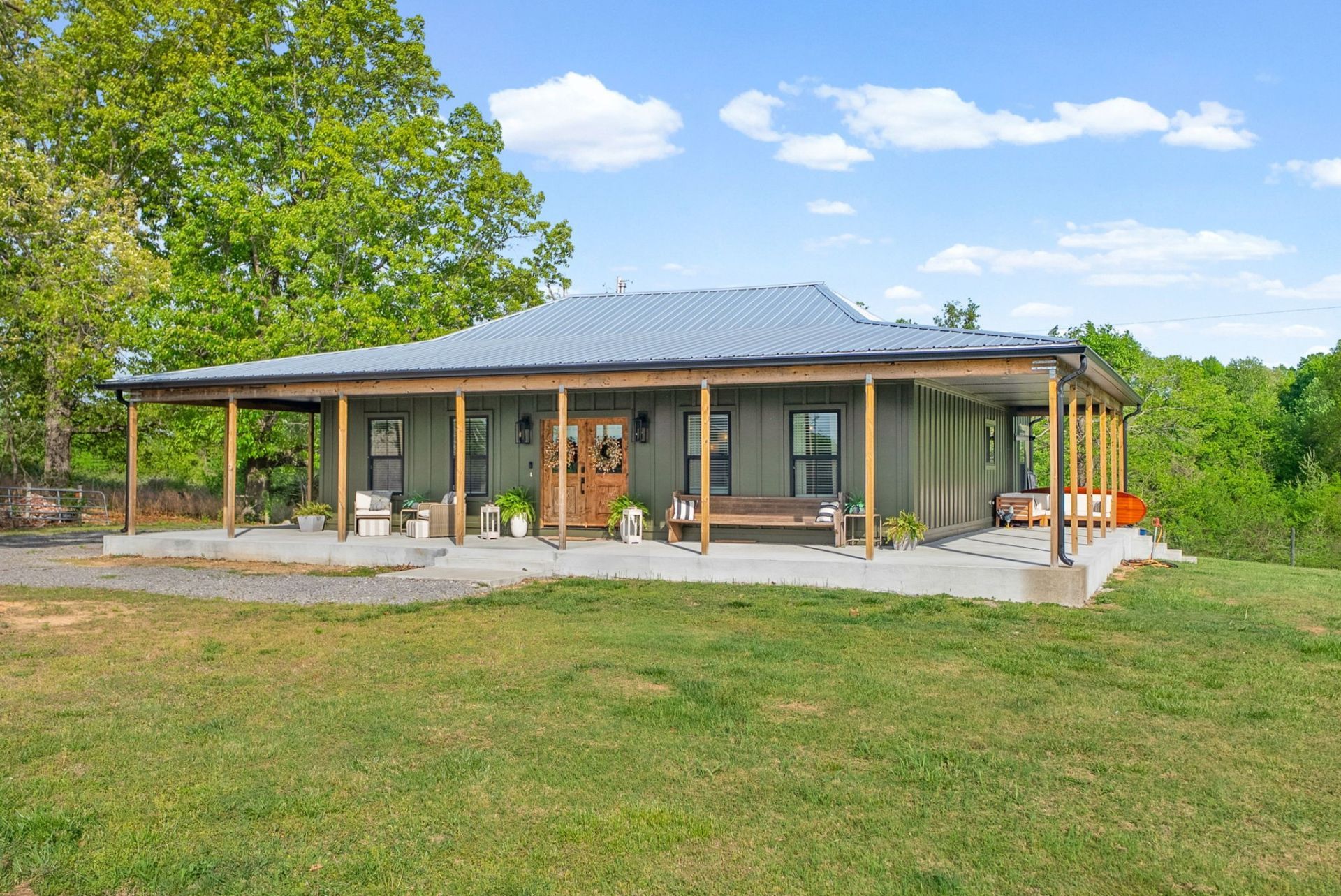 4015 Cooper Creek Rd, Woodlawn, TN 37191 Main Photo