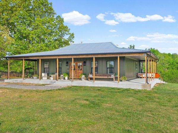 4015 Cooper Creek Rd , Woodlawn, TN 37191