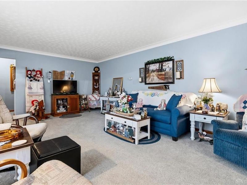 686 Kathryn Drive, Wilmington, OH 45177 Photo 8