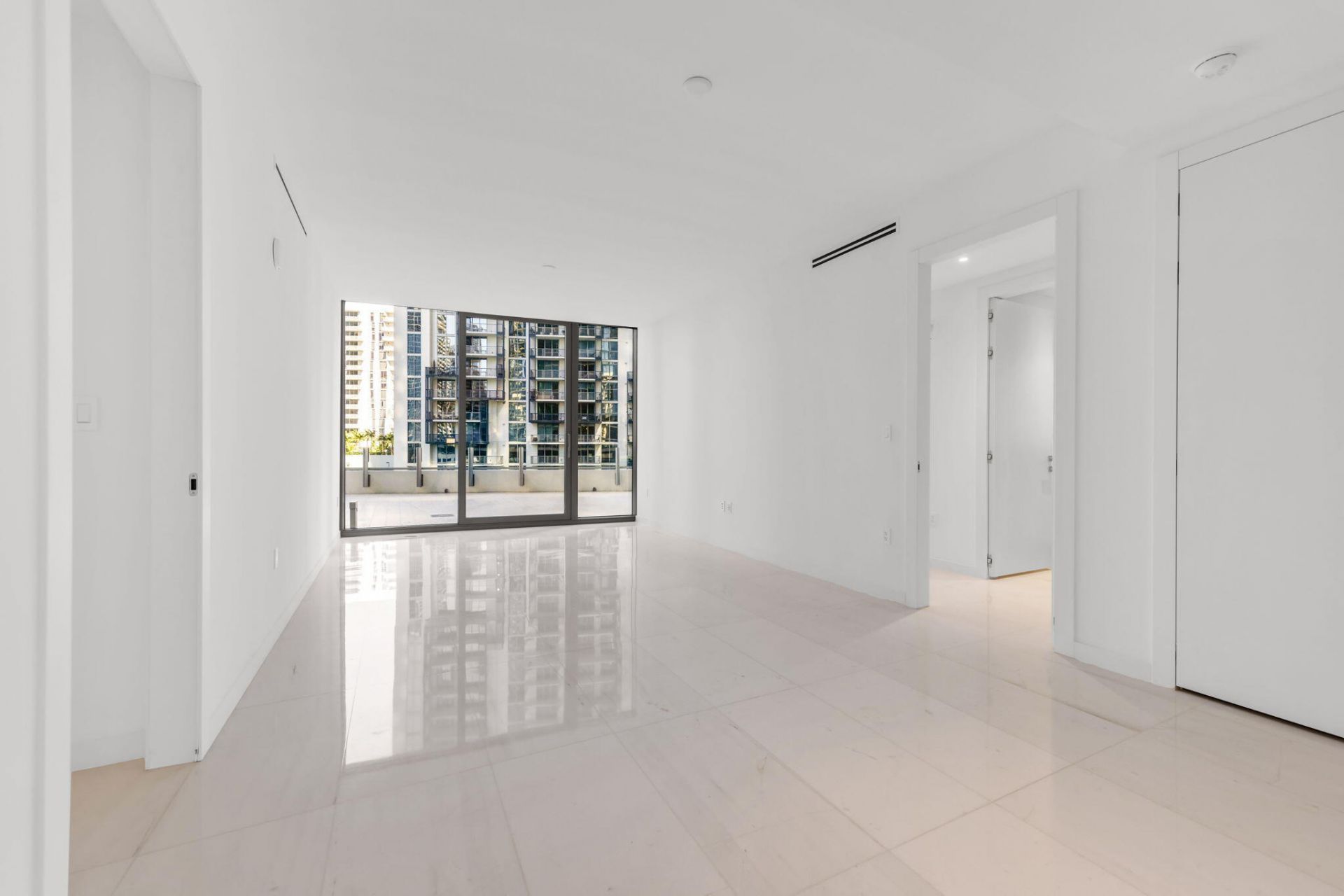 300 Biscayne Bulevard Way Boulevard Of Champions, Unit 1509, Miami, FL 33131 Photo