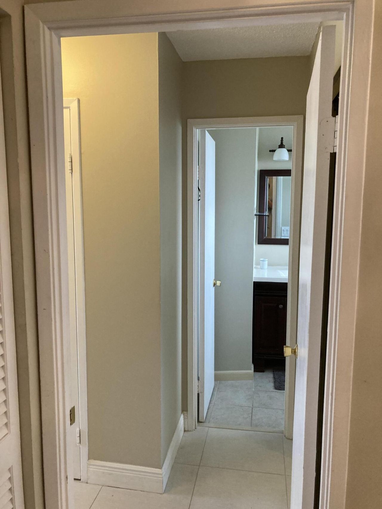 500 NE 14th Avenue Ne, Unit 404, Hallandale Beach, FL 33009 Photo