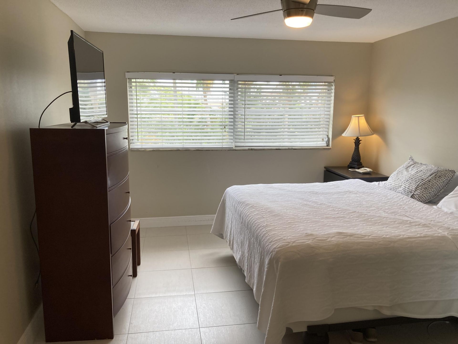 500 NE 14th Avenue Ne, Unit 404, Hallandale Beach, FL 33009 Photo