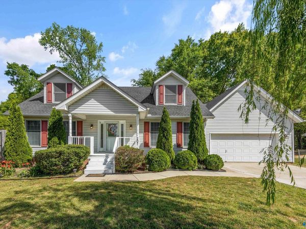 207 Backwood Trail, Hazel Green, AL 35750