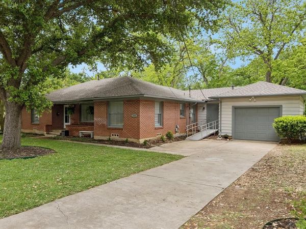 206 S Davis Drive, Arlington, TX 76013