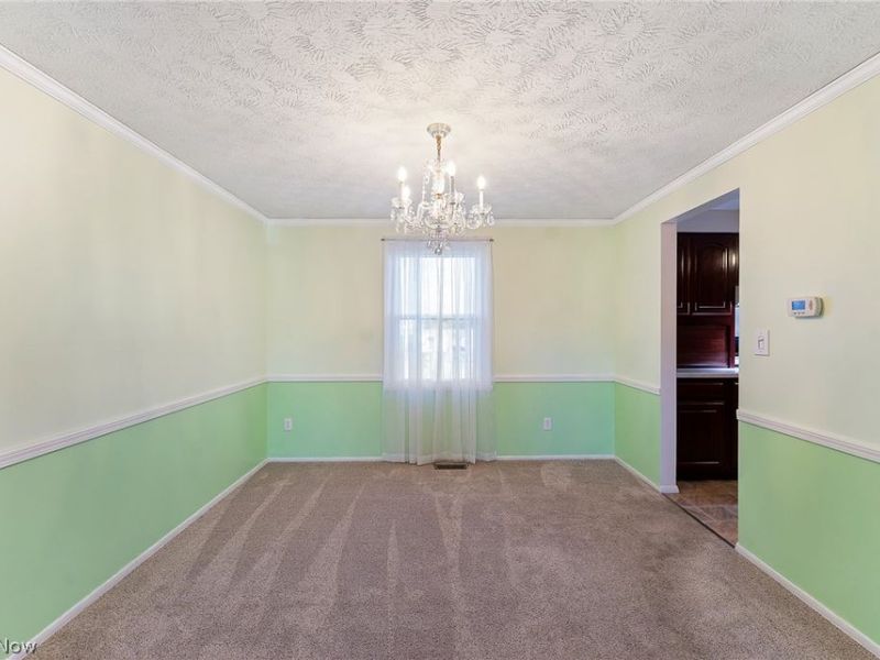 2085 Woodland Trace Street, Austintown, OH 44515 Photo 12