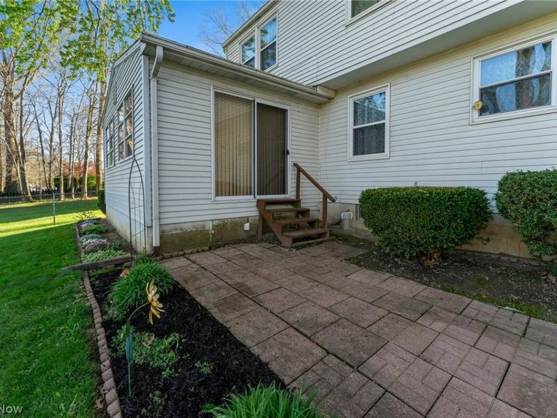 2085 Woodland Trace Street, Austintown, OH 44515 Photo 21