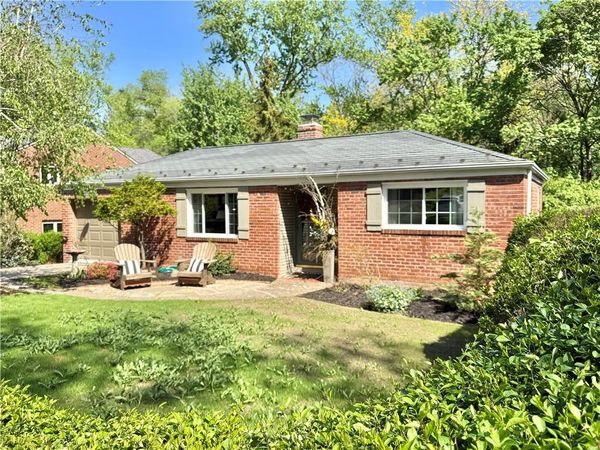 189 Inglewood Dr, Pittsburgh, PA 15228