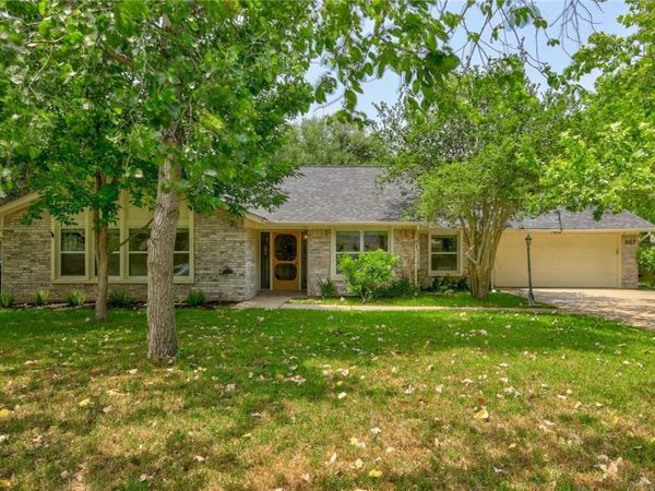 507 San Jacinto ST, Lockhart, TX 78644