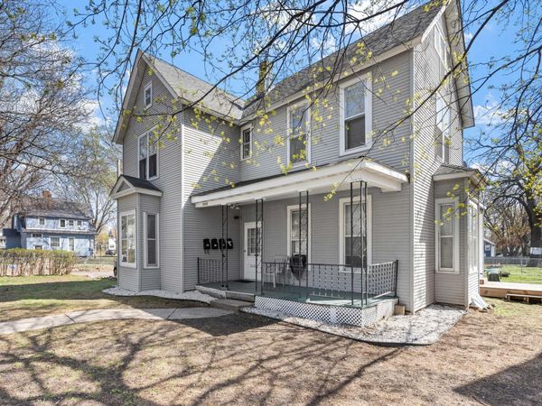 2048 Carroll Avenue, Saint Paul, MN 55104