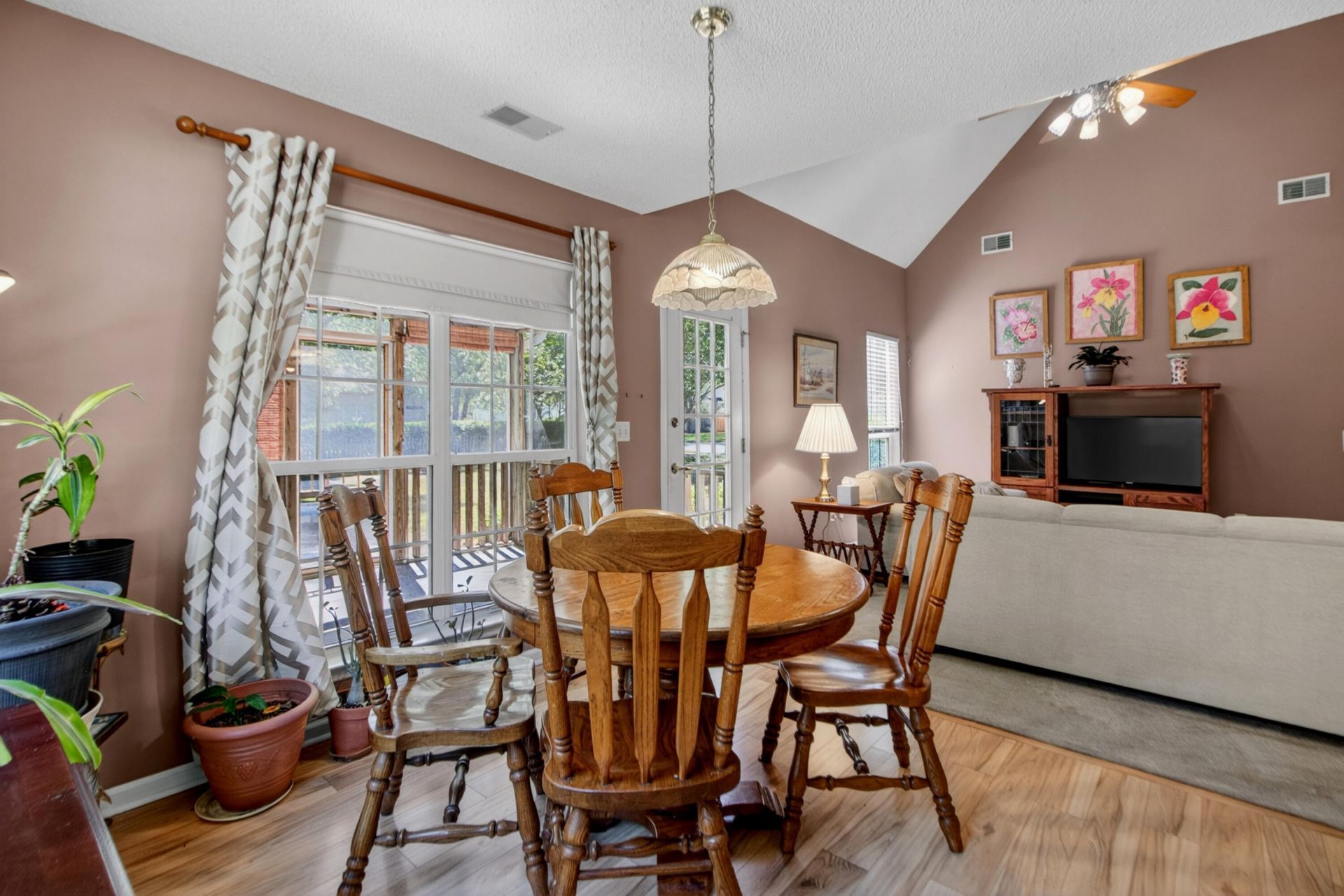 3224 Seaborn Drive Photo 10