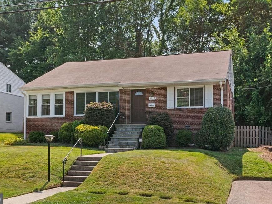 9212 Chanute Drive, Bethesda, MD 20814 Main Photo