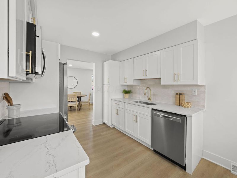 1071 Loring Road, Columbus, OH 43224 Photo 15