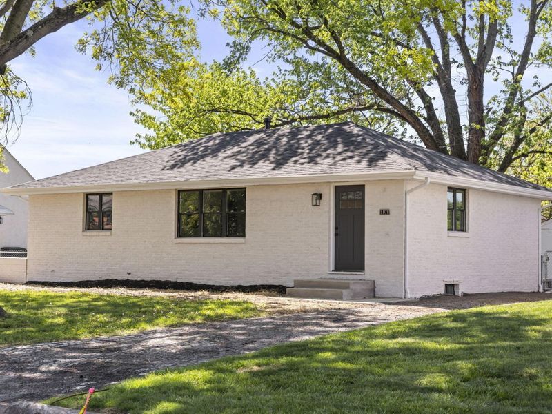 1071 Loring Road, Columbus, OH 43224 Photo 2