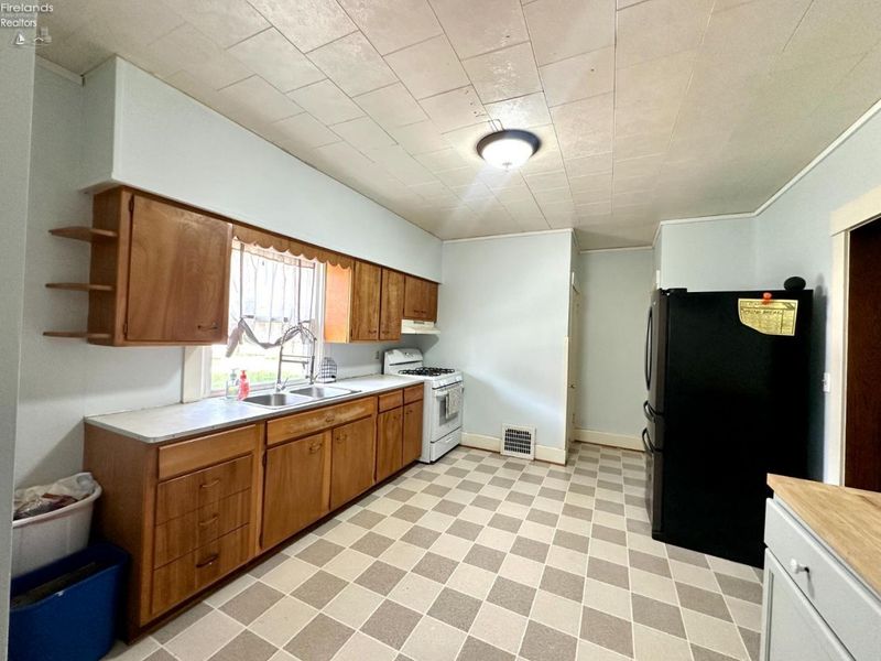 350 Toledo Street, Elmore, OH 43416 Photo 13