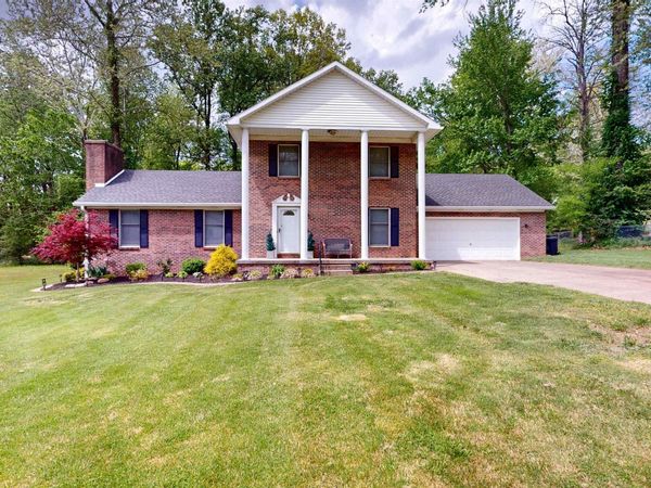 7816 Greenbriar Drive, Evansville, IN 47710