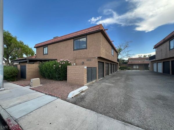 6601 Silverstream Avenue , Unit D, Las Vegas, NV 89107
