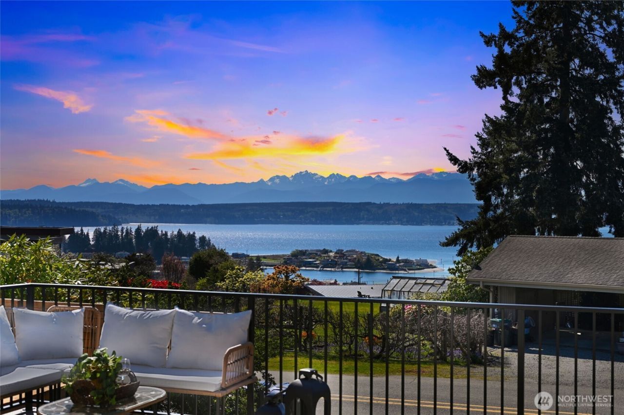 38274 Vista Key Drive Ne, Hansville, WA 98340