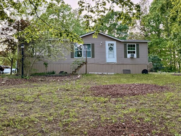 10404 Ridgecrest Dr , Bon Aqua, TN 37025