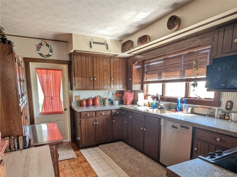 8713 Oakes Road, Pitsburg, OH 45304 Photo 14