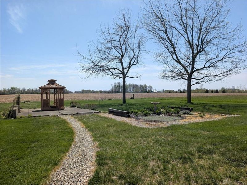 8713 Oakes Road, Pitsburg, OH 45304 Photo 5