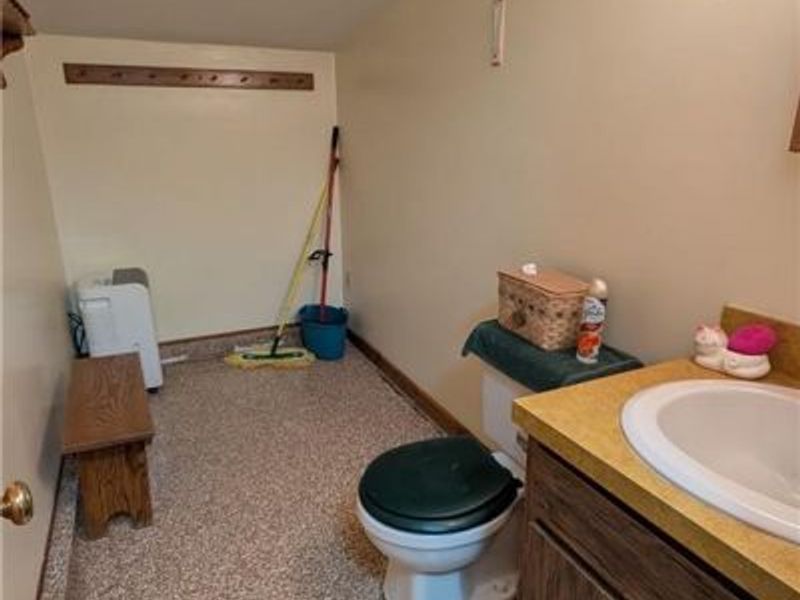 8713 Oakes Road, Pitsburg, OH 45304 Photo 9