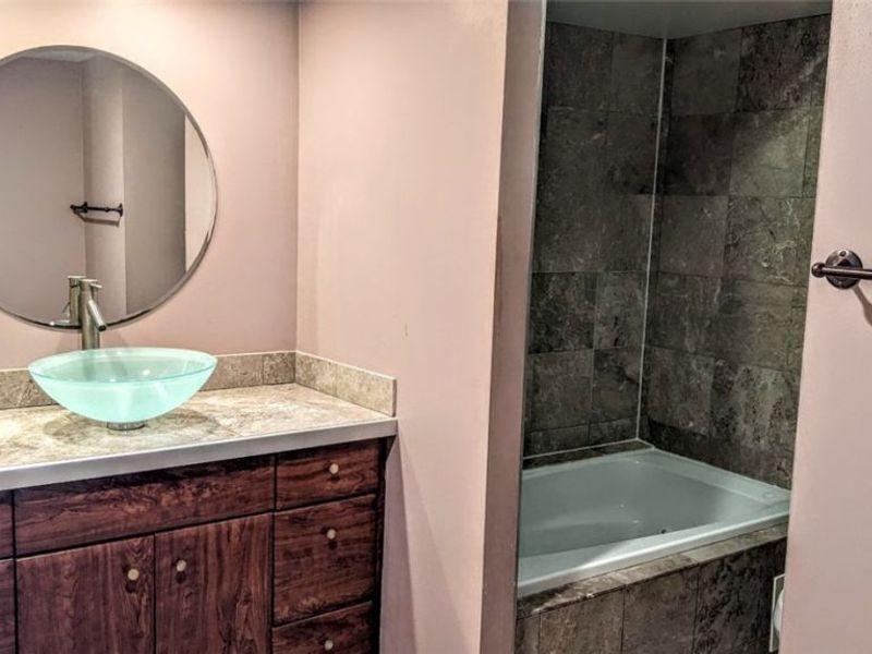 25 Trenton Square, Euclid, OH 44143 Photo 16