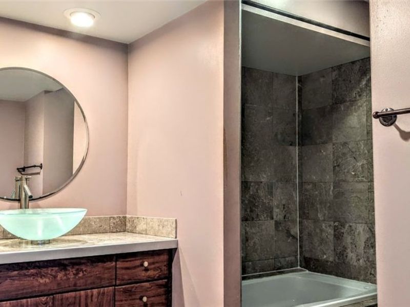 25 Trenton Square, Euclid, OH 44143 Photo 17