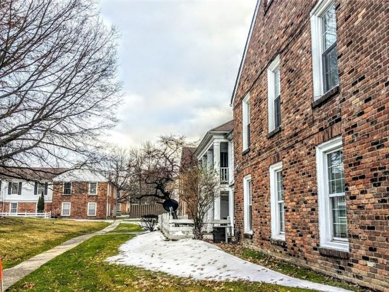 25 Trenton Square, Euclid, OH 44143 Photo 35