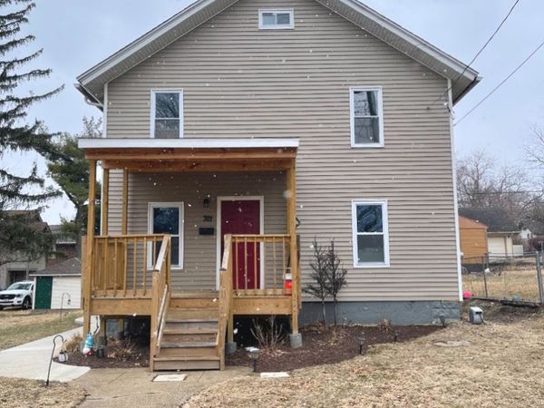 321 Washington Street , Rockford, IL 61104