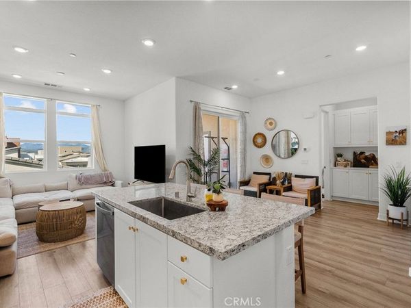 27466 Mercantile Court, Unit 303, Valencia, CA 91381